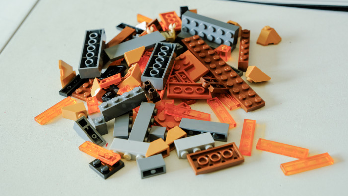 Lego Barad-Dur 10333 im Aufbau (Bild: Oliver Nickel/Golem.de)