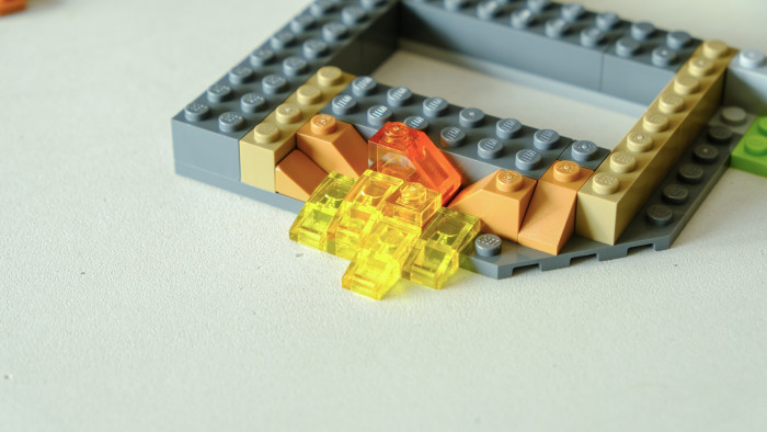 Lego Barad-Dur 10333 im Aufbau (Bild: Oliver Nickel/Golem.de)