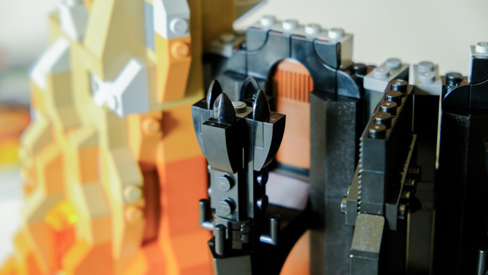 Lego Barad-Dur 10333 im Aufbau (Bild: Oliver Nickel/Golem.de)