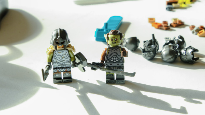 Lego Barad-Dur 10333 im Aufbau (Bild: Oliver Nickel/Golem.de)