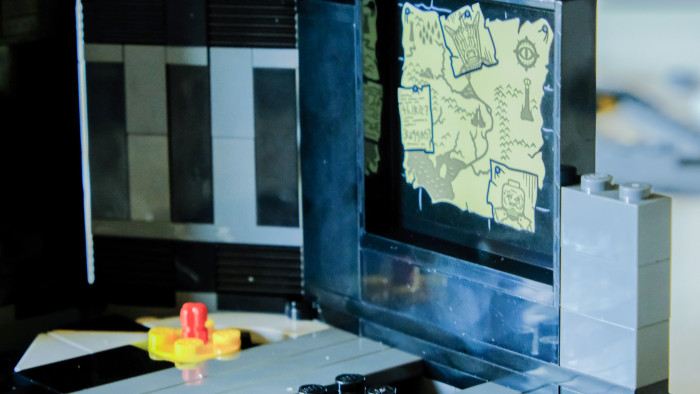 Lego Barad-Dur 10333 im Aufbau (Bild: Oliver Nickel/Golem.de)