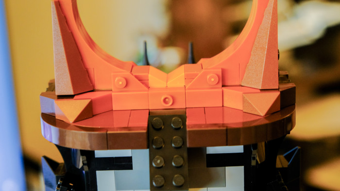 Lego Barad-Dur 10333 im Aufbau (Bild: Oliver Nickel/Golem.de)