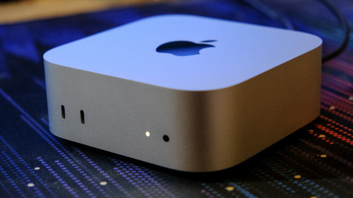 Mac Mini mit M4-Chip (Bild. Oliver Nickel/Golem.de)