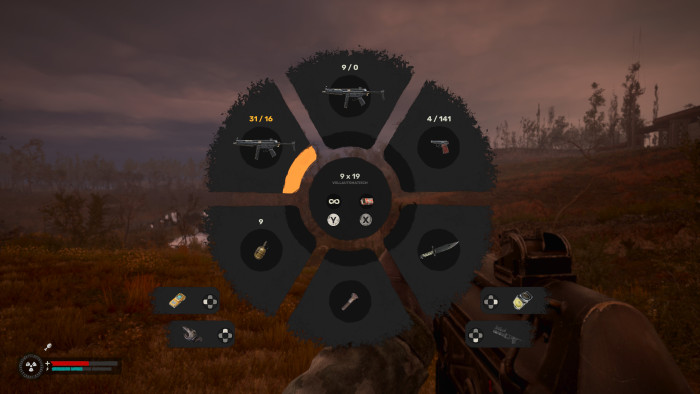 Über das Schnellmenü wählen wir Waffen oder Ausrüstung. (Bild: GSC Game World / Screenshot: Golem.de)