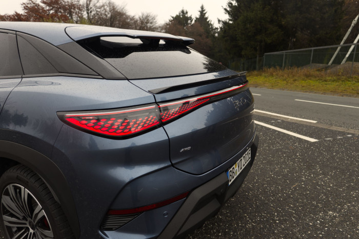 ... mit Tropfen und den Wellenformen als Gestaltungselementen. (Bild: Werner Pluta/Golem.de)