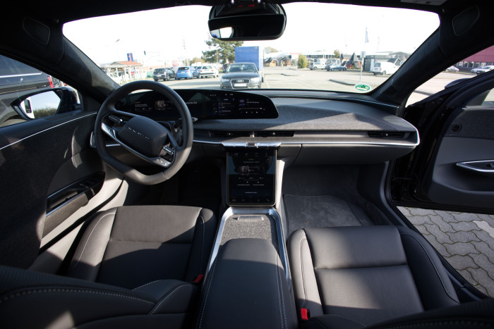 Auch von innen wirkt das Auto geräumig. (Bild: Werner Pluta/Golem.de)