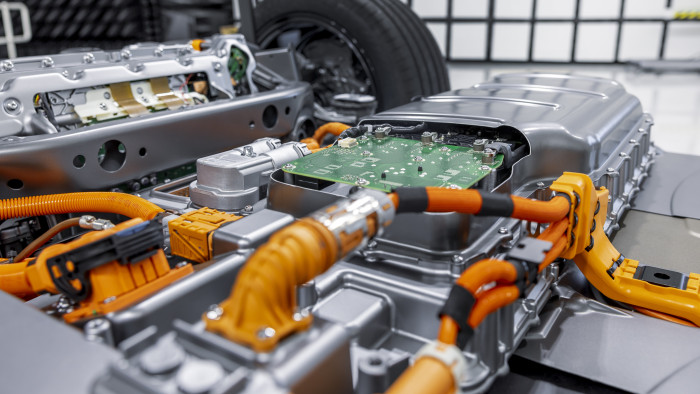 Mercedes-Benz MMA: Neue Elektroplattform lädt mit bis zu 320 kW - Golem.de