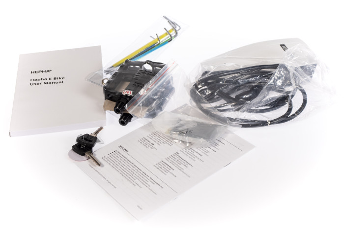 Im Lieferumfang: ein gedrucktes Handbuch. (Bild: MartinWolf/Golem.de)