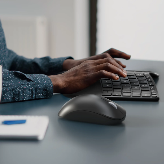 Compact Ergonomic Keyboard (Bild: Incase)