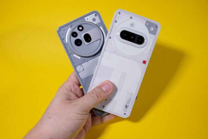 Das Pro-Modell hat ein Kameramodul im Waschmaschinen-Design. (Bild: Tobias Költzsch/Golem.de)