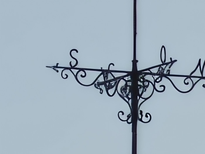 Maximal möglich ist eine 120-fache Vergrößerung, die eher nur noch Dokumentationszwecken dient. (Bild: Tobias Költzsch/Golem.de)