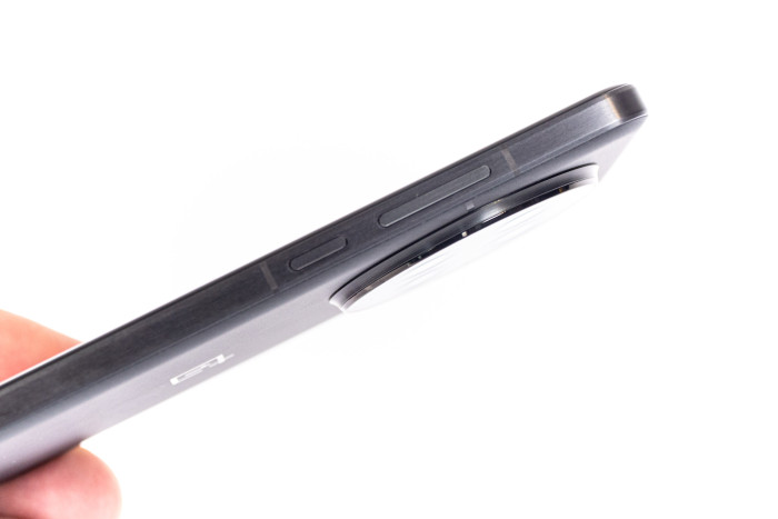 Die Kamera ist in einem prominenten Modul verbaut. (Bild: Andrea Maurer/Golem.de)