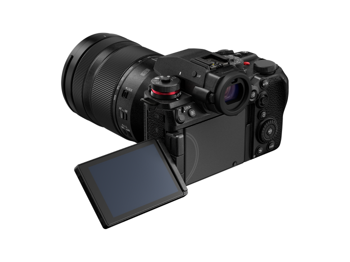Panasonic Lumix S1RII (Bild: Panasonic)