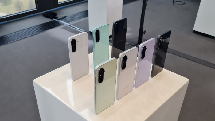 Samsungs neue Galaxy-A-Smartphones (Bild: Samsung)