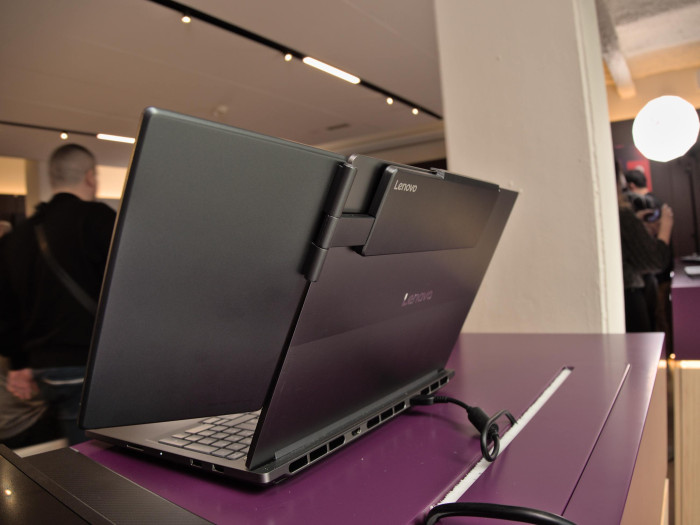 Die Konstruktion macht auf uns einen stabilen Eindruck. (Bild: Martin Wolf/Golem.de)