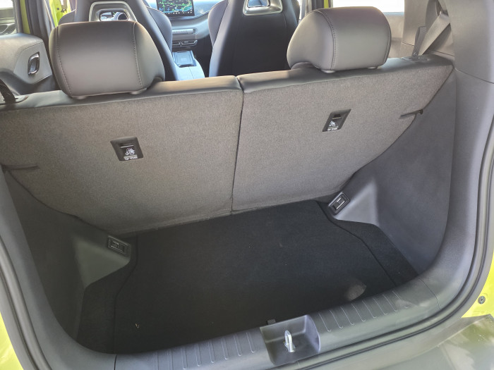 Der Kofferraum des Dolphin Surf fasst 308 Liter. (Bild: Tobias Költzsch/Golem.de)