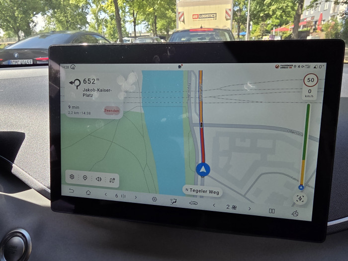 Das Navi funktioniert gut. (Bild: Tobias Költzsch/Golem.de)