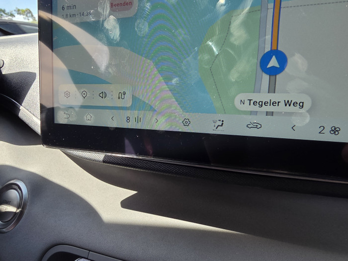 Am unteren Rand des Displays finden sich einige Schnelleinstellungen. (Bild: Tobias Költzsch/Golem.de)