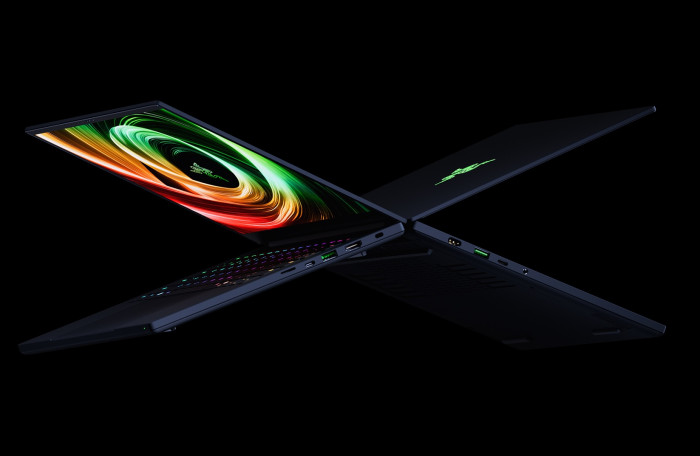 Das Razer Blade 14 bietet neben USB auch einen HDMI- und Klinkenanschluss.