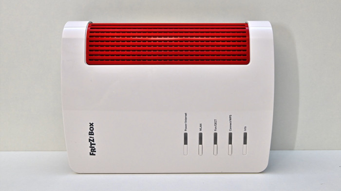Die Fritzbox 4690 von oben (Bild: Harald Karcher)