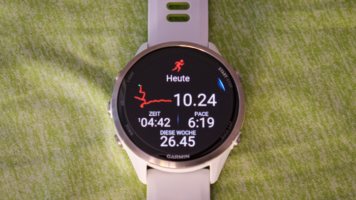 So wird ein Lauftraining auf der Forerunner 970 gezeigt - das ist aber nur die Startseite. (Bild: Steinlechner / Golem.de)
