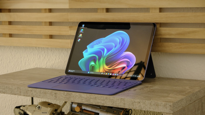 Surface Pro 12 (Bild: Oliver Nickel/Golem.de)