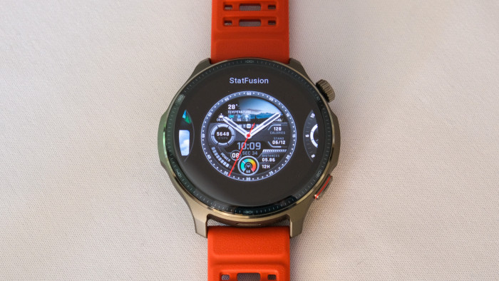 Die Zifferblätter der Balance 2 sind aufwendig gestaltet. (Bild: Steinlechner/Golem.de)