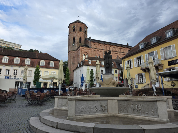 Mit dem 200-Megapixel-Sensor der Hauptkamera lassen sich nicht nur qualitativ hochwertige Aufnahmen mit einfacher Vergrößerung machen, ...