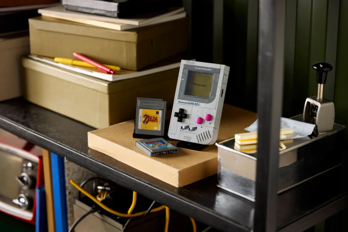 Lego Game Boy 72046 (Bild: Lego)