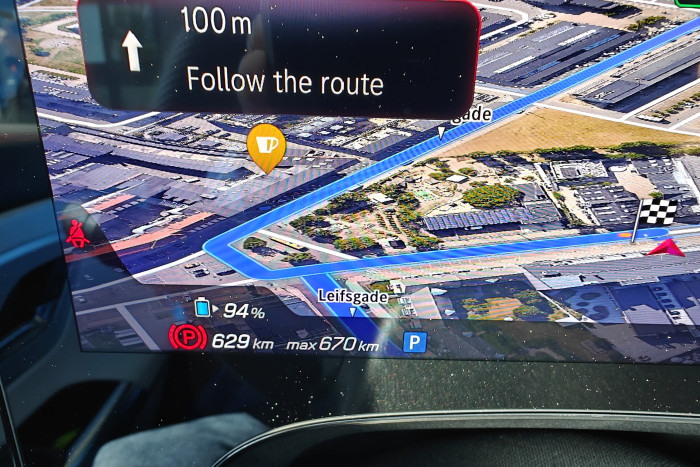 Das System berechnete eine Reichweite von mehr als 600 km bei vollem Akku. (Foto: Friedhelm Greis/Golem.de)