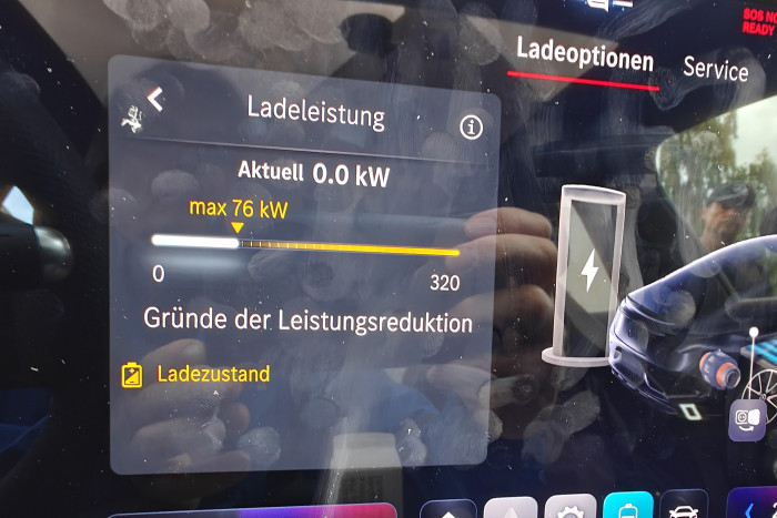 Die maximale Ladeleistung hängt wie üblich stark vom Ladezustand und von der Akkutemperatur ab. (Foto: Friedhelm Greis/Golem.de)