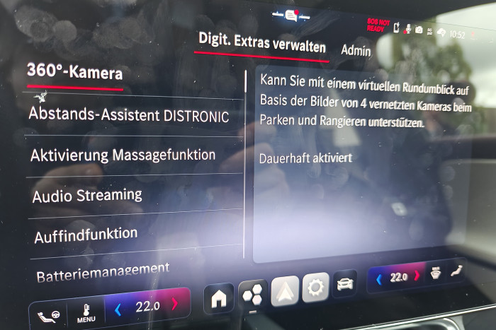 Die Hardware ist vorgegeben, digitale Extras lassen sich noch nachträglich aktivieren. (Foto: Friedhelm Greis/Golem.de)