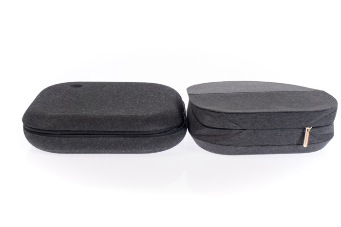 Die Tasche des Headphone (1) ist flacher als die Tasche des WH-1000XM5. (Bild: Martin Wolf/Golem.de)