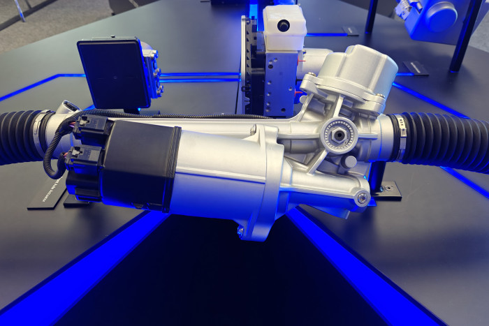 Der Lenkantrieb für die Vorderachse (Foto: Friedhelm Greis/Golem)