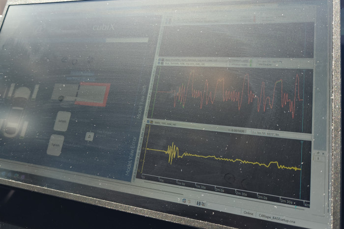 Dazu wurden die Vibrationsdaten in der Cloud von einer KI ausgewertet. (Foto: Friedhelm Greis/Golem)