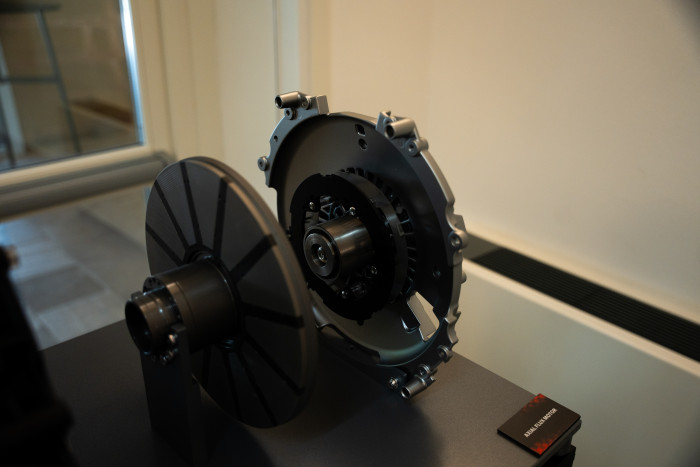 Die Axialflussmotoren sind sehr leistungsstark, aber auch kompakt. (Foto: Mercedes-Benz)