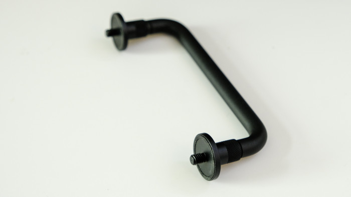 Der Desktop kann mit einem Tragegriff ausgestattet werden. (Bild: Oliver Nickel/Golem.de)