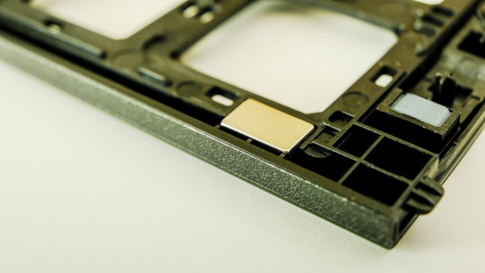 Die Blenden sind magnetisch befestigt. (Bild: Oliver Nickel/Golem.de)