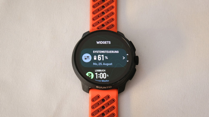 Bei den Menüs auf der Uhr gibt es kaum Änderungen gegenüber dem Vorgänger. (Bild: Steinlechner / Golem)