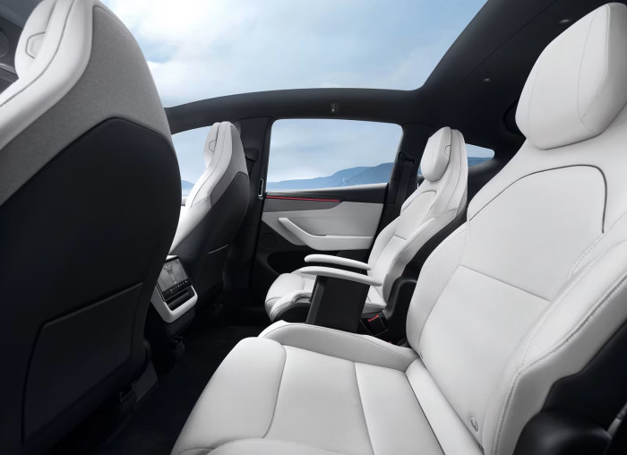 Das Model YL von Tesla (Bild: Tesla)