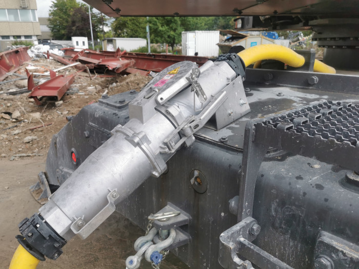 Die Stecker und nachführbaren Kabel wurden ursprünglich für den Bergbau unter Tage entwickelt. (Bild: Gottfried Hofmann)