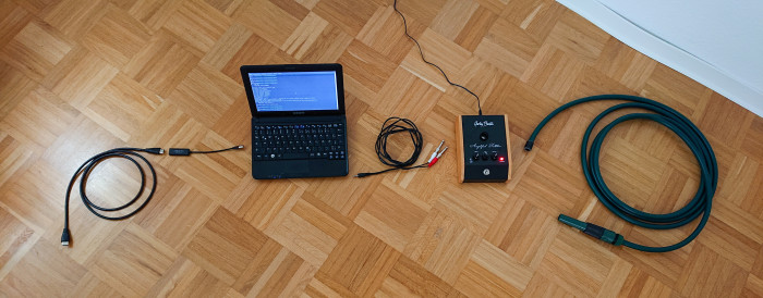 Wie ein Western durch den Gartenschlauch kommt – unser Experiment in den einzelnen Schritten (Bild: Johannes Hauser).