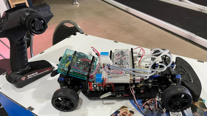 Das Grundgerüst ist immer dasselbe und ähnelt den ferngesteuerten Spielzeugen für Erwachsene. (Bild: Mario Petzold/Golem)