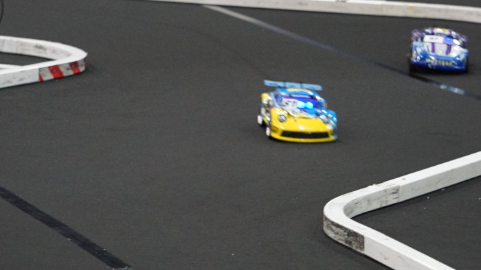 Auch mit schiefem Chassis geht das Rennen weiter. (Bild: Mario Petzold/Golem)