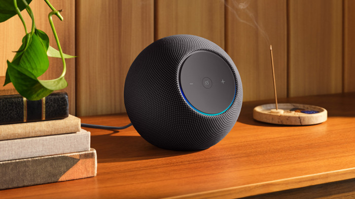 Der neue Echo Dot Max (Bild: Amazon)