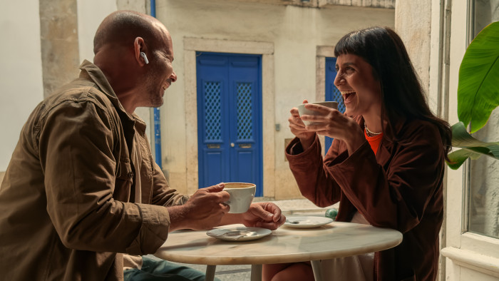 Die neuen Airpods Pro 3 können live übersetzen. (Bild: Apple)