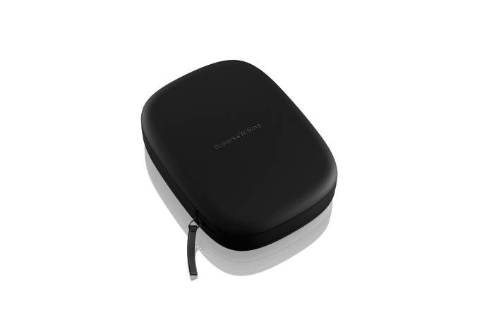 Die Tasche des Px8 S2 ist vergleichsweise groß. (Bild: Bowers & Wilkins)
