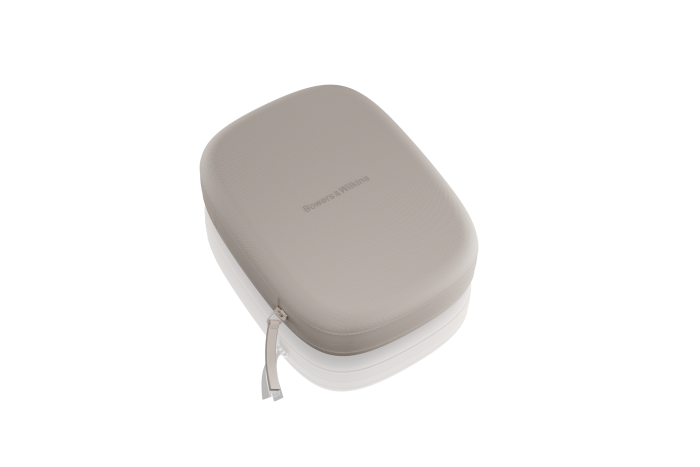 Die Tasche des Px8 S2 ist vergleichsweise groß. (Bild: Bowers & Wilkins)