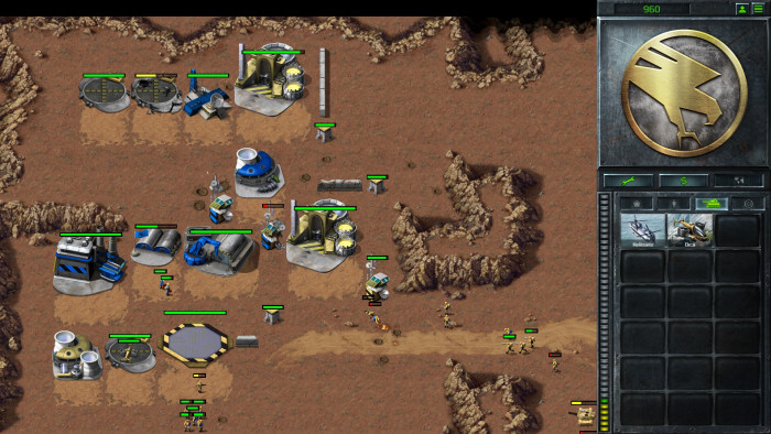 Unsere Basis, kurz nachdem ein Multiplayer-Konkurrent sie mit einem Helitrans voller Ingenieure infiltriert hatte. (Bild: EA / Petroglyph / Lemon Sky Studios / Screenshot: Medienagentur Plassma)