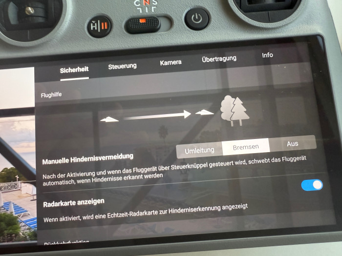 In der Fernbedienug legt man die Sicherheitseinstellungen fest. (Bild: Steinlechner/Golem)